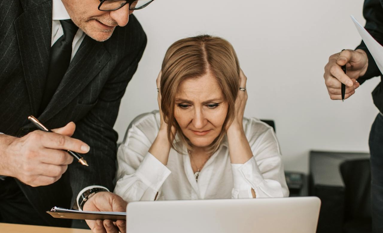 micromanagement co to oznacza i jak sobie z nim radzić w pracy